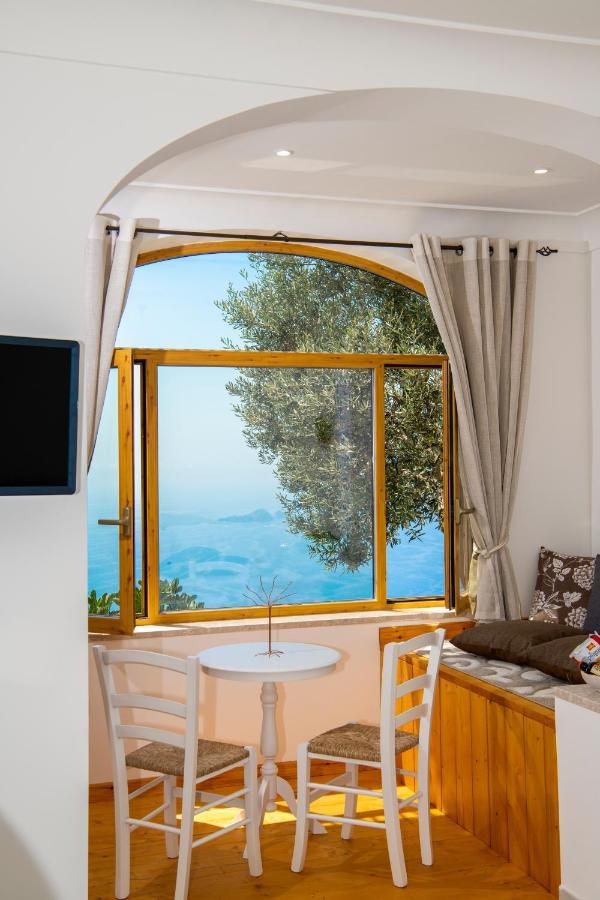 La Borragine Rooms Positano Exterior photo